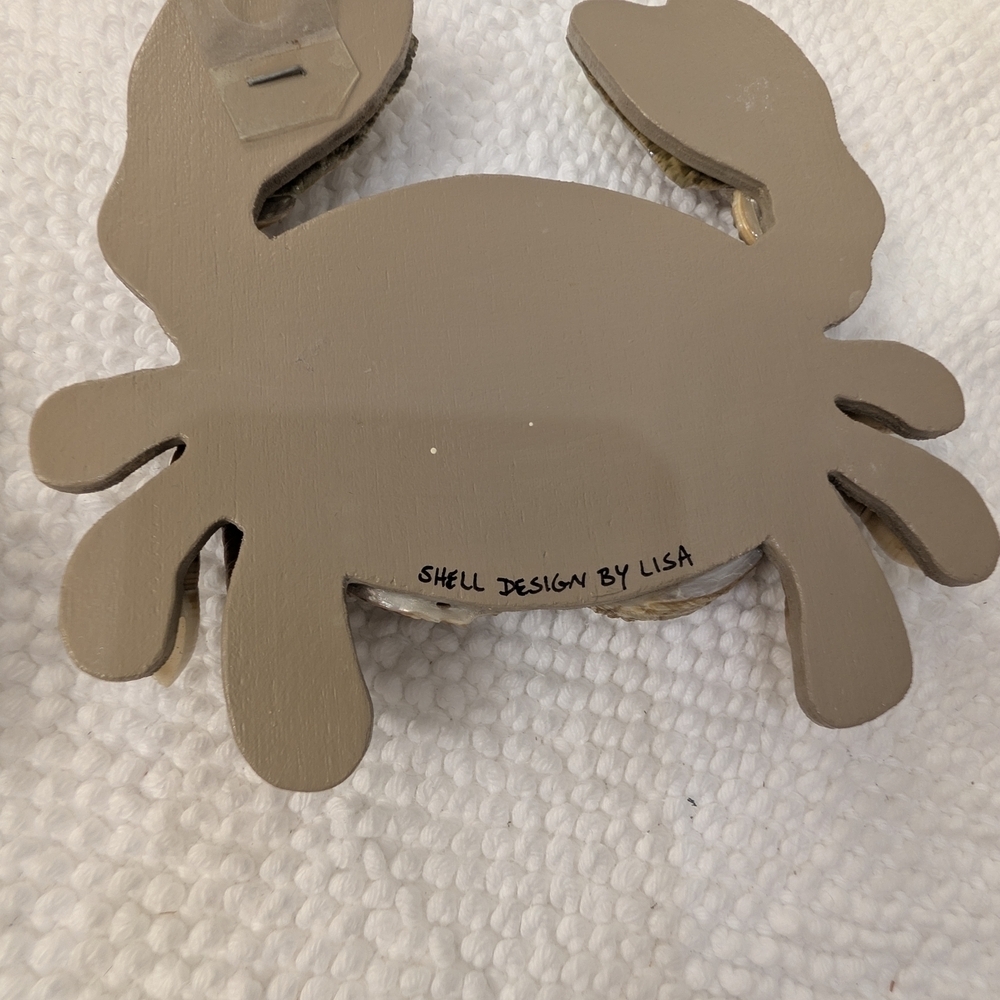Decorative Handmade Shell Crab Wall Ornaments - Picture 3 of 5